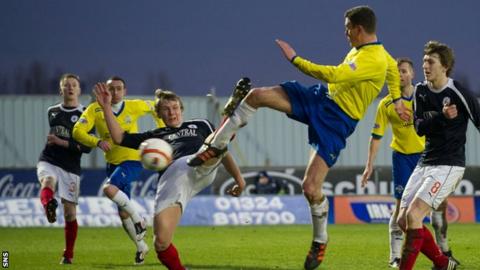 Martin Hardie hammers in the only goal at the Falkirk Stadium