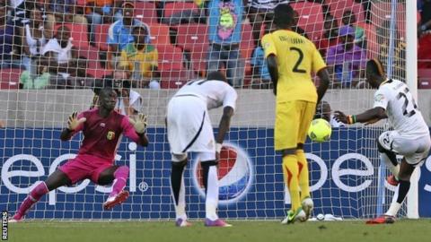 Mubarak Wakaso converts the penalty that won the game for Ghana.