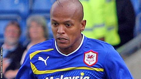 Robert Earnshaw