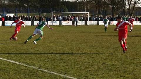 4th Round FA Vase: Walsall Wood FC v Guernsey FC