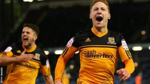Stephen Quinn and Robbie Brady