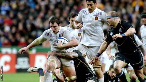 Louis Picamoles tries to break through the Scottish defence