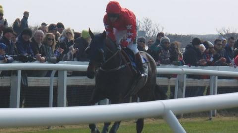 If I Had Him wins at Les Landes