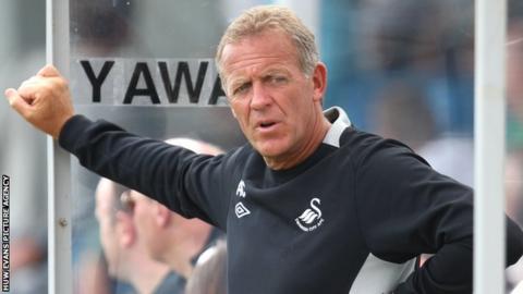 Alan Curtis