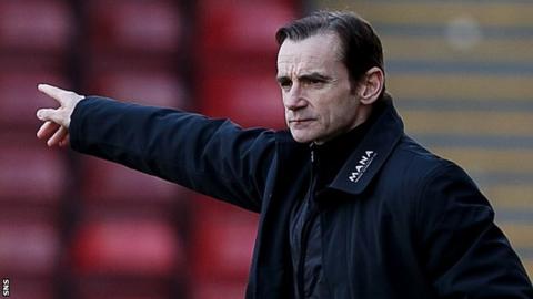 St Mirren manager Danny Lennon