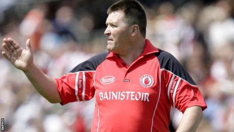 Raymond Munroe waves goodbye to Tyrone