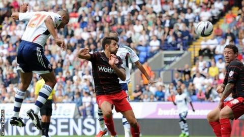 Darren Pratley scores