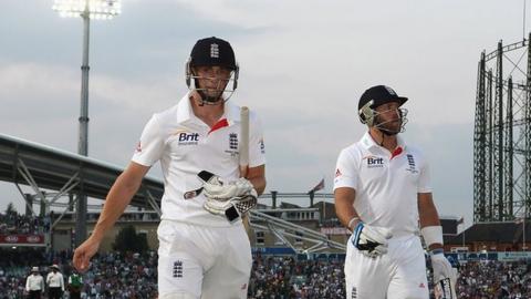 Chris Woakes leaves the field at The Oval on Sunday evening, with Bears team-mate Ian Bell