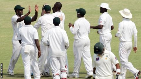 Zimbabwe celebrate a wicket