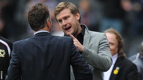 Karl Robinson