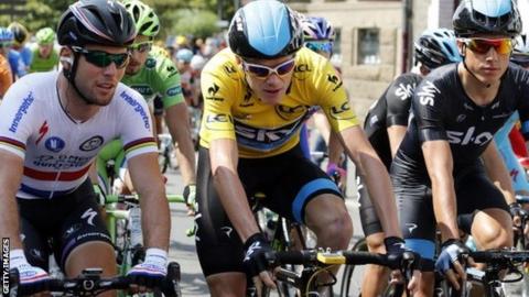Mark Cavendish (left) with Chris Froome