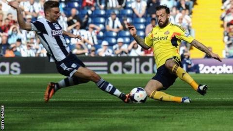 Steven Fletcher (right)