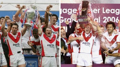 Paul Sculthorpe and Keiron Cunningham lift the Challenge Cup while Sean Long holds aloft the Super League trophy