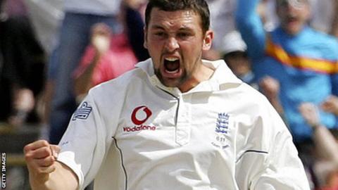 Steve Harmison takes a wicket against Australia