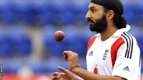 Monty Panesar of England
