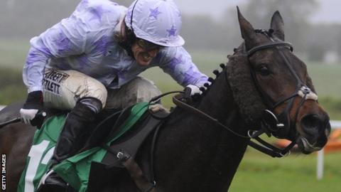 AP McCoy rides Minella for Steak, his 3,999th winner