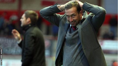 Newport manager Justin Edinburgh