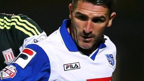 Ryan Lowe