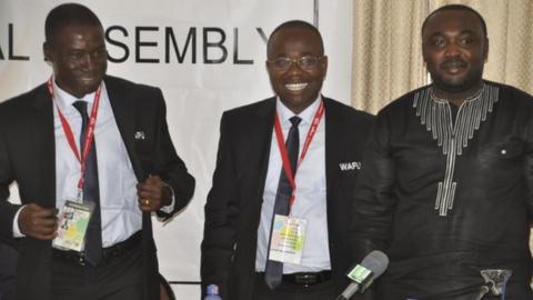 Kwesi Nyantakyi (centre)