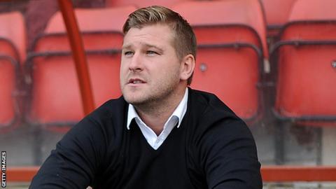 Karl Robinson