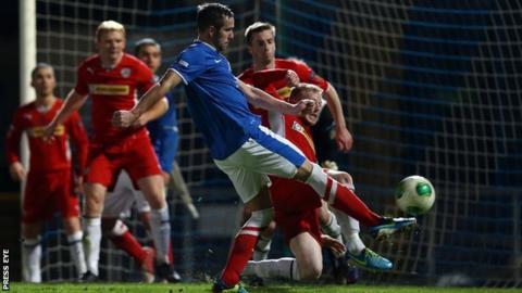 Linfield v Cliftonville