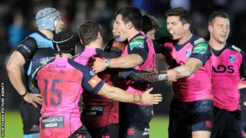 The Blues celebrate the win over Glasgow