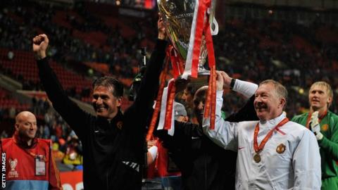 Carlos Queiroz and Sir Alex Ferguson hold aloft the Champions League trophy following Manchester United's win in 2008