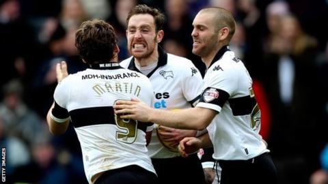 Chris Martin celebrates