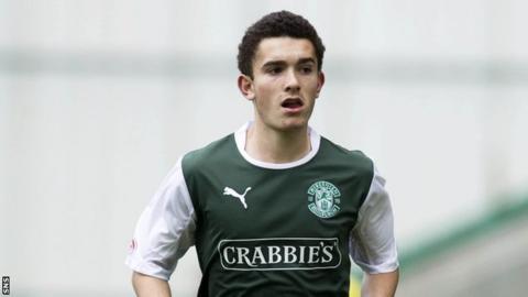 Hibs winger Alex Harris