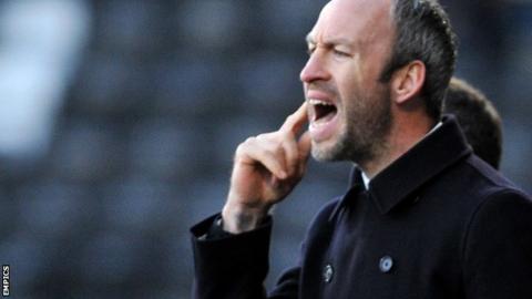 Shaun Derry