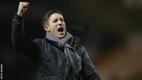 Oldham manager Lee Johnson