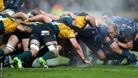 Northampton Saints scrum