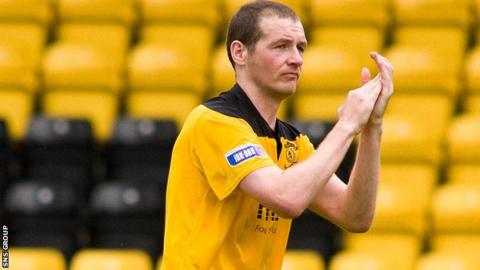 Kenny Deuchar in action for Livingston