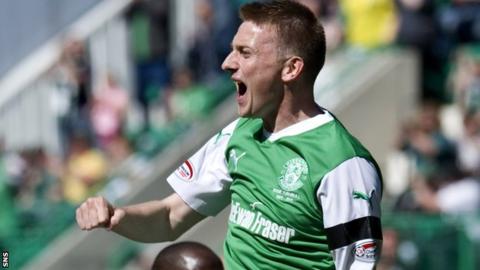 Former Hibs forward Derek Riordan