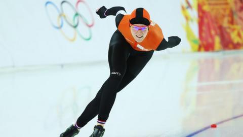 Ter Mors sets record in Dutch clean sweep