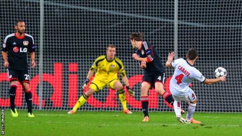 Yohan Cabeye scores