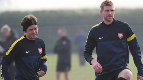 Tomas Rosicky (left) and Per Mertesacker
