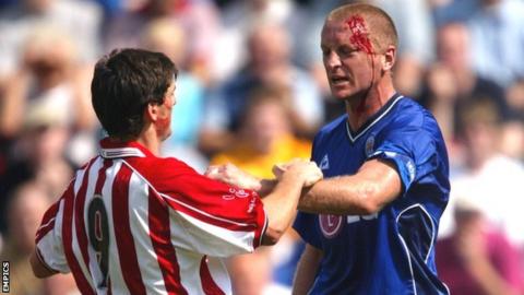 Matt Elliott in the thick of the action playing for Leicester City against Athletic Bilbao