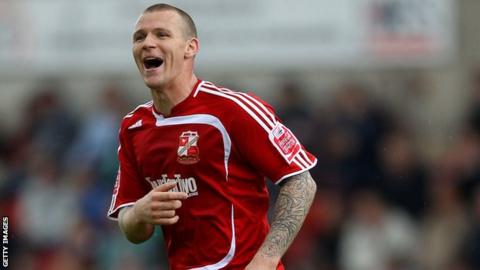 New Derry City signing Jon-Paul McGovern