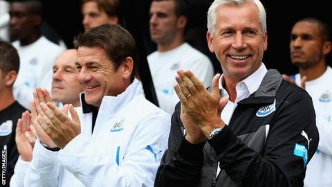 Newcastle assistant John Carver (left) and Alan Pardew (right)