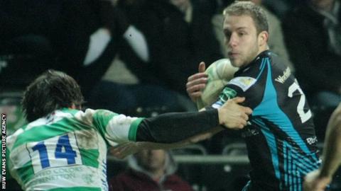 Tom Issacs of the Ospreys on the attack