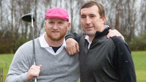 Alan Stubbs (right) poses with former Celtic team-mate John Hartson at a charity golf event