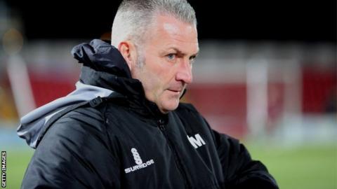 Gateshead manager Gary Mills