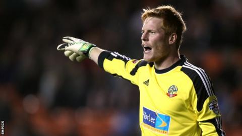 Adam Bogdan