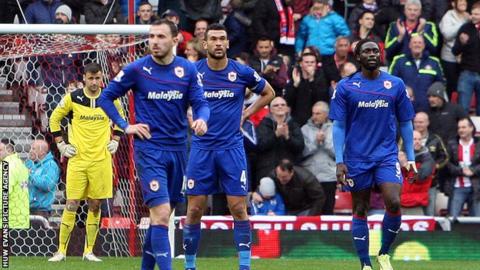 Dejected Cardiff City players after the defeat against Sunderland