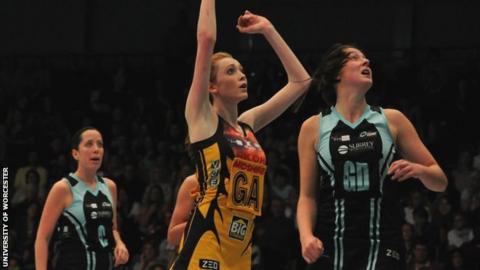 Helen Housby in action for Manchester Thunder