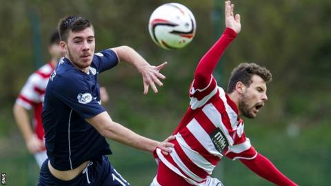 Dundee's Declan Gallagher and Hamilton's Anthony Andreu