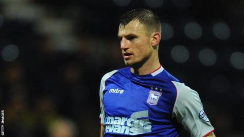 Ipswich player Tommy Smith