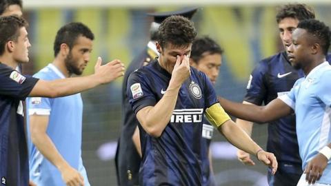 Javier Zanetti in tears