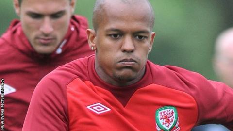 Robert Earnshaw
